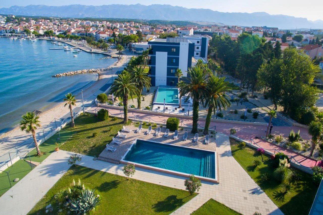 Liberty Hotel Novalja Luaran gambar