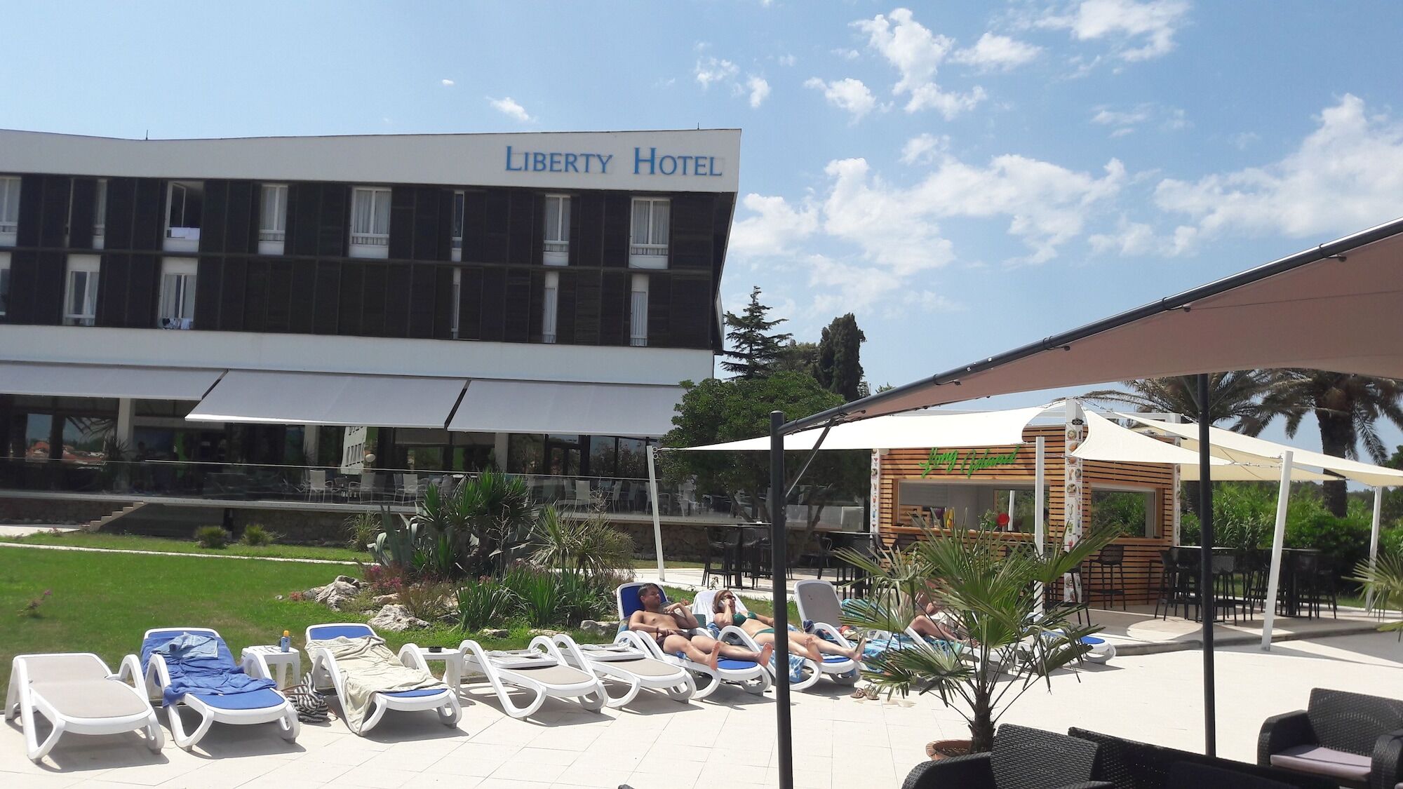 Liberty Hotel Novalja Luaran gambar
